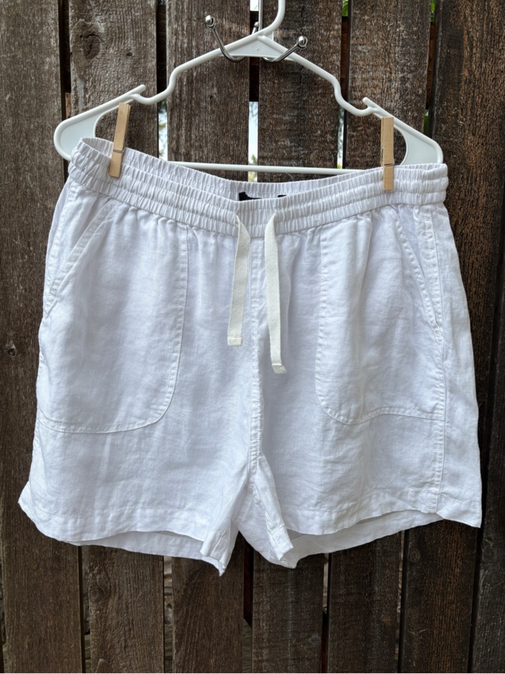 Quince Wm’s 100% Organic Linen Shorts In White Sz Large